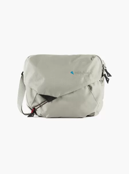 Gaut Messenger Bag 8L Klättermusen Gipfelbesteigungen (2-15L) Silver Green Rucksäcke Und Taschen